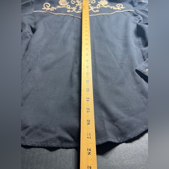 Scully Women’s Embroidered Western Shirt XL Black Roses Snap Front Rodeo - Picture 9 of 11